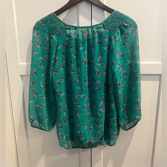 Banana Republic Women’s Blouse size XS green birds print - Picture 5 of 7